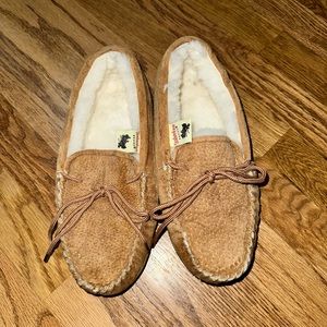 Staheekum Slippers